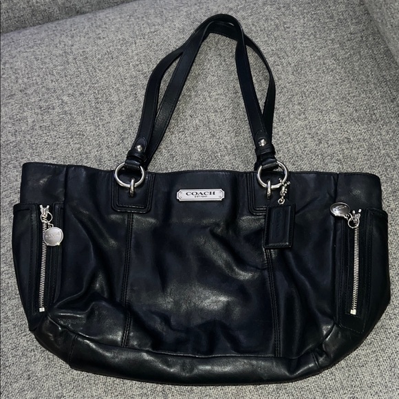 Coach Leather Bag GUC - Picture 1 of 17